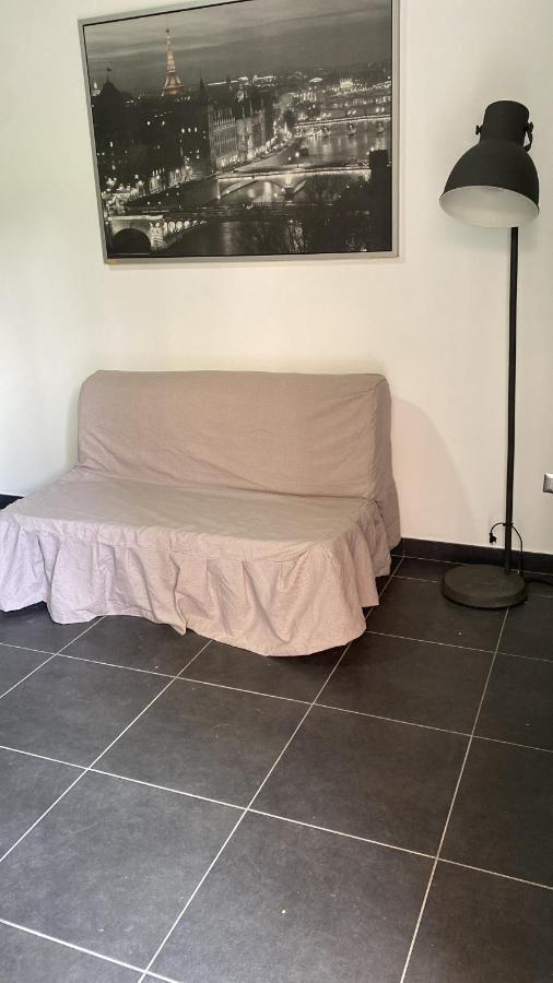 Napoli Centro Casa Con Due Camere E Cucina 外观 照片